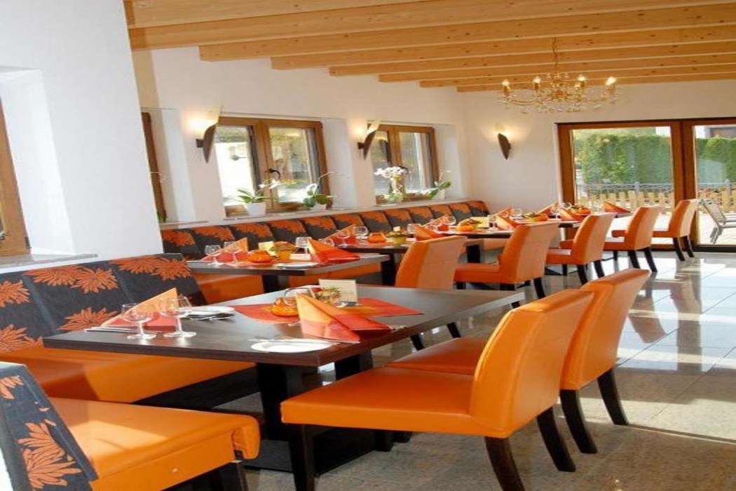 Hotel Restaurant Laux 24/60