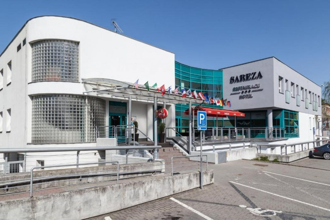 Sareza Hotel 1/48