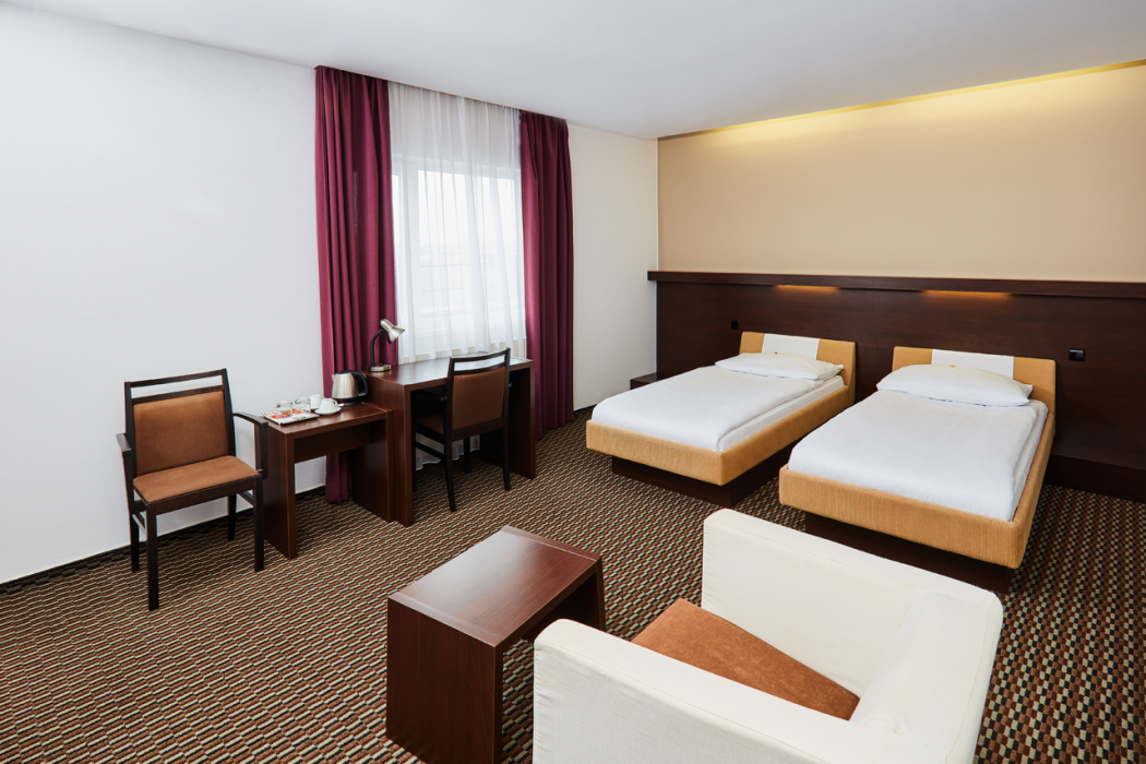 Rottal Hotel 9/39