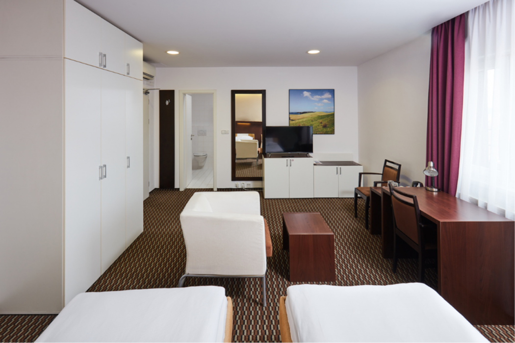 Rottal Hotel 8/39