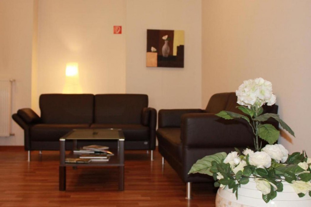 Aariana Hotel 4/43