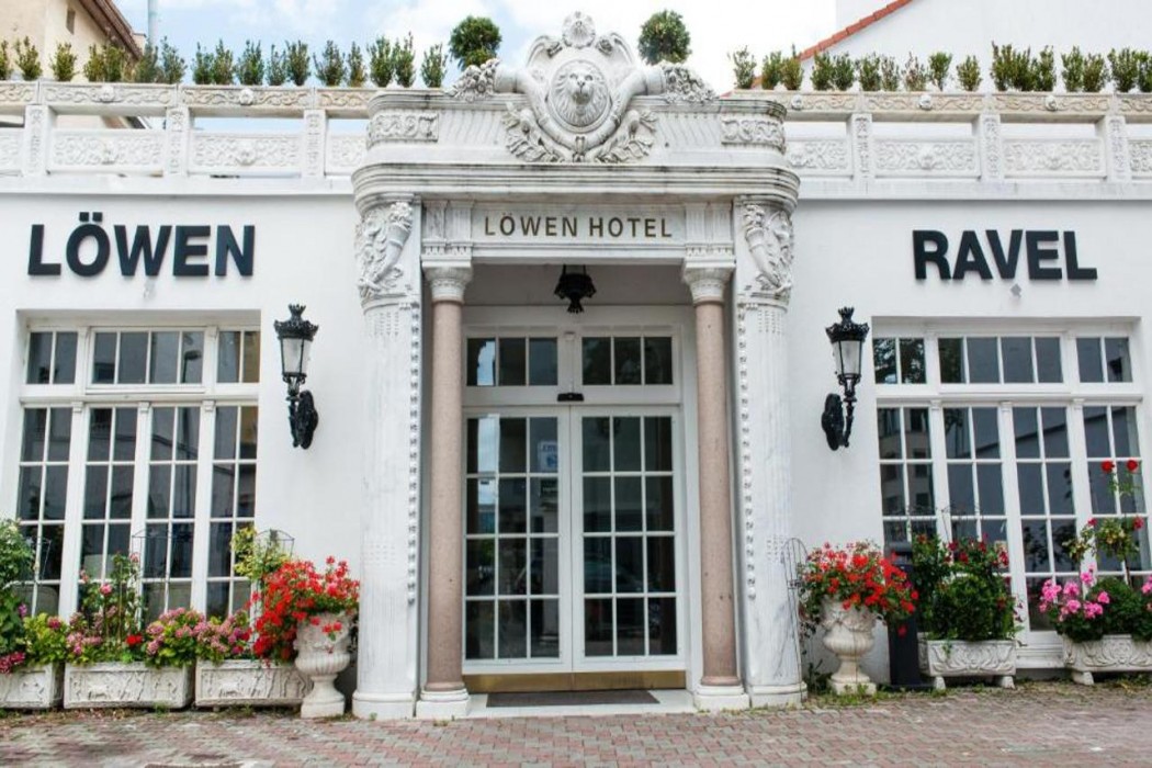 Lowen Hotel 1/58