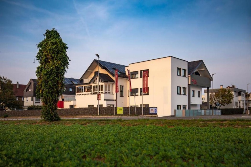 Hotel am Stadtrand 2/39