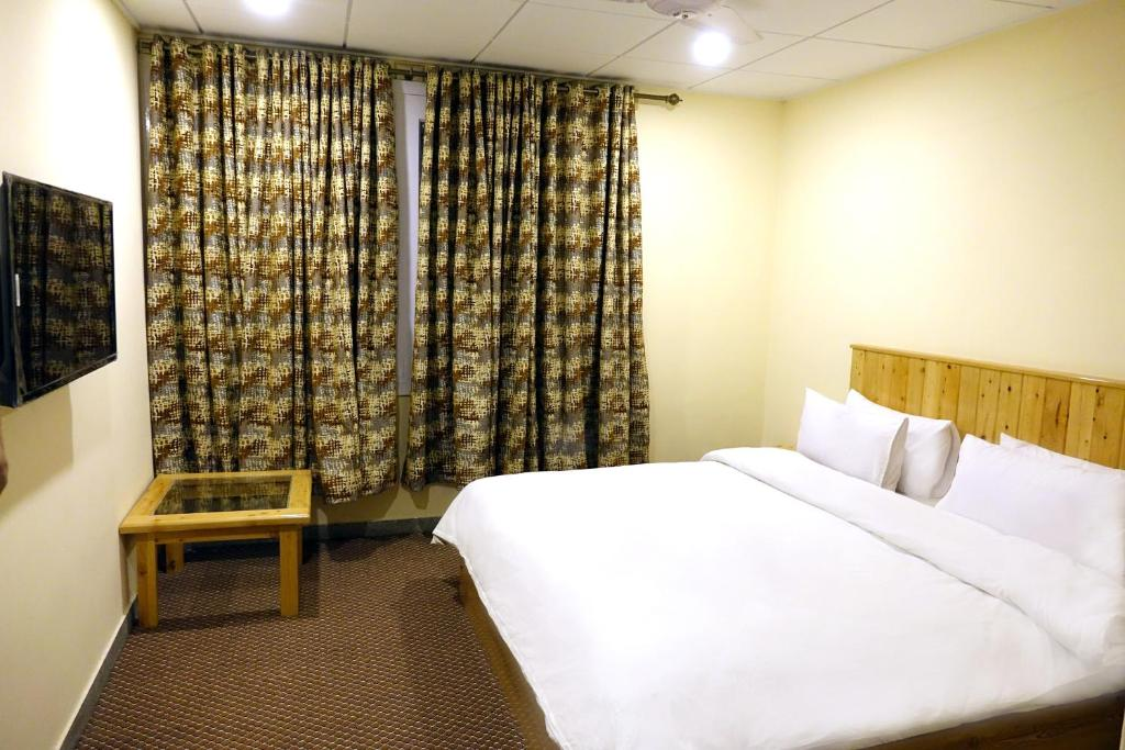 Room at Legend Hotel Skardu, SKARDU