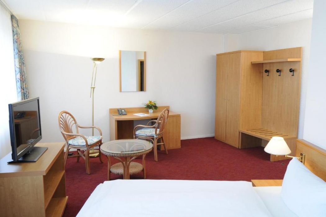 AXXON Hotel 9/41