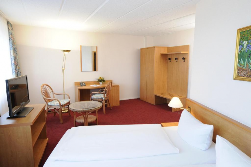 AXXON Hotel 8/41