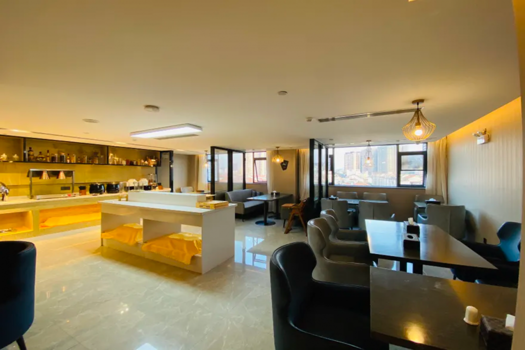Echarm Hotel (Qingxiu Mountain Store) 6/8