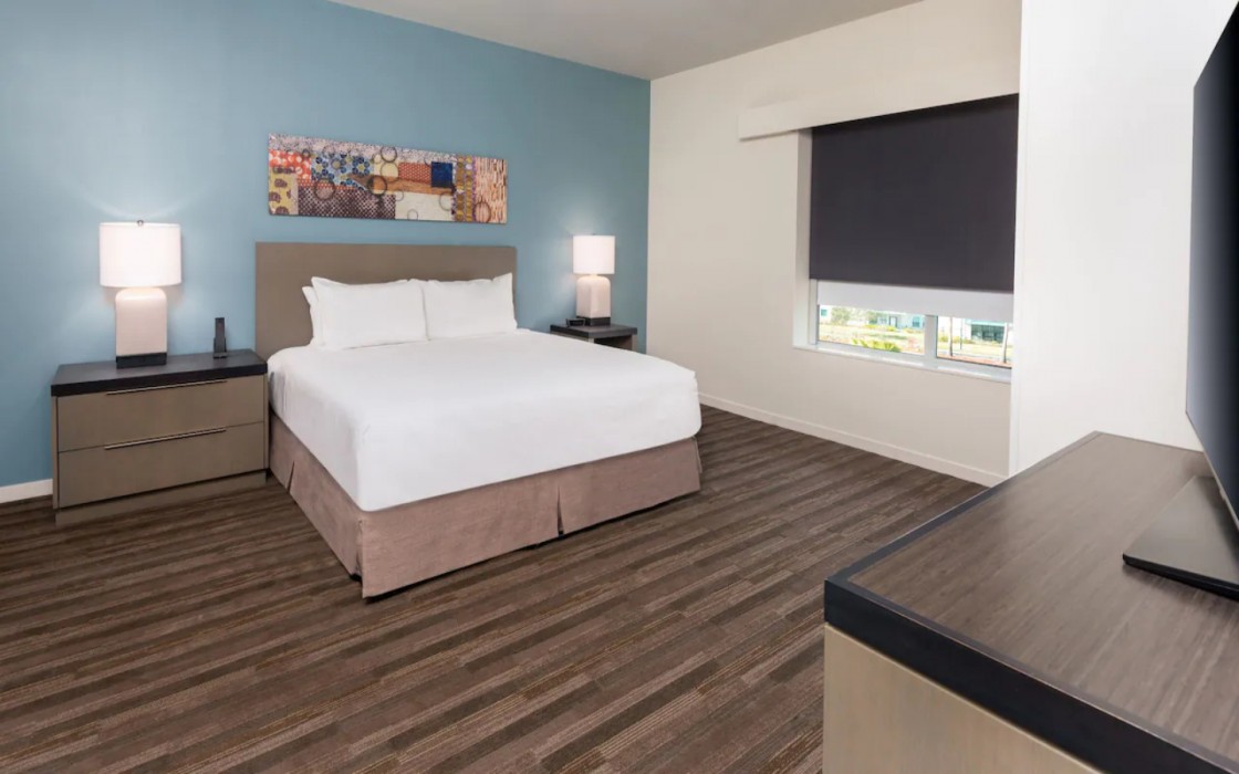 Hyatt House Orlando Airport 19/81