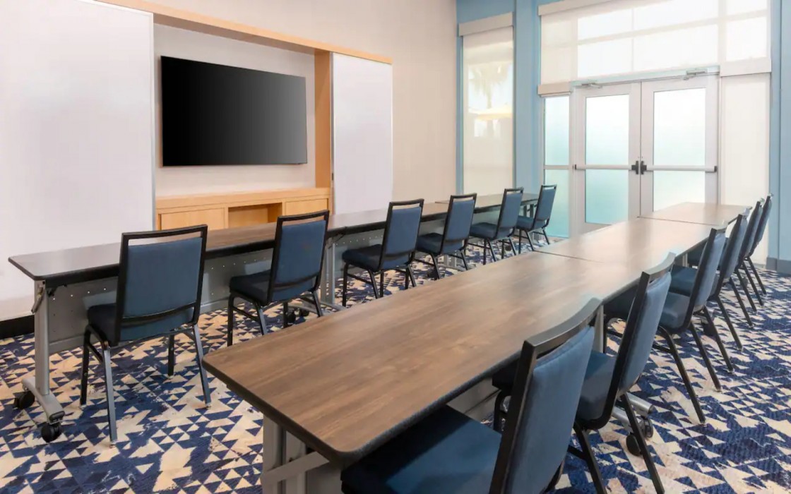 Hyatt House Orlando Airport 41/81