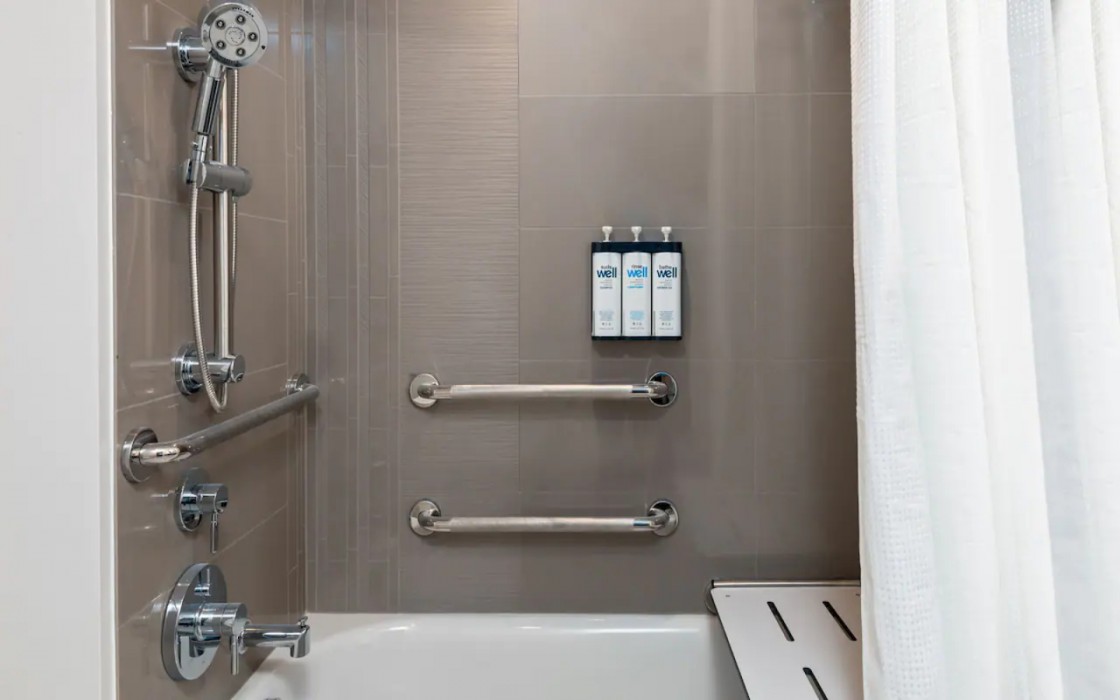 Hyatt House Orlando Airport 14/81
