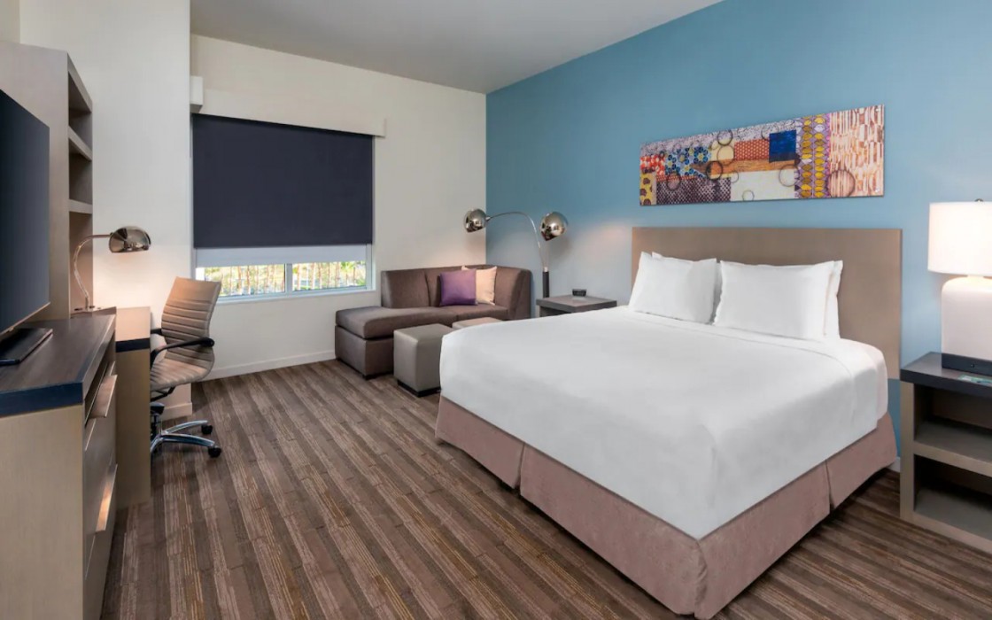 Hyatt House Orlando Airport 18/81
