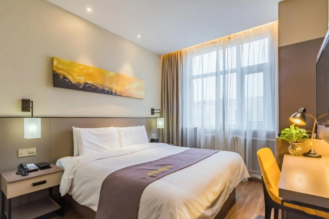 Homeinn Plus (Beijing Zhongguancun Wudaokou) 13/42
