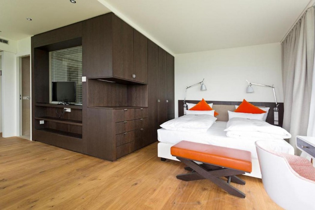 Achalm Hotel 6/36