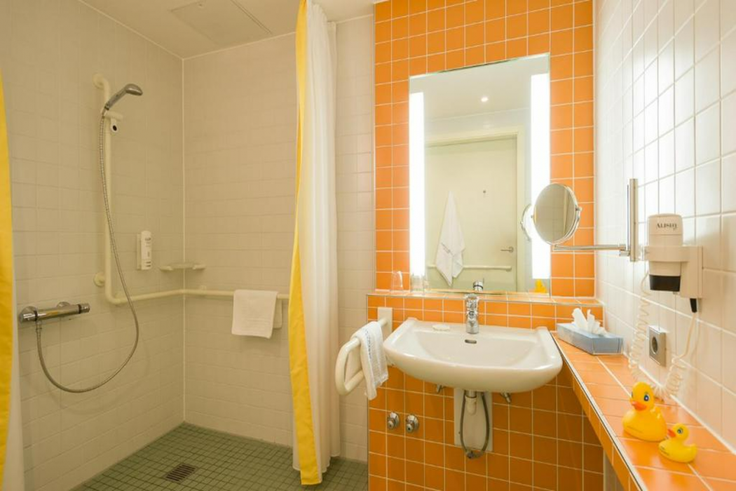Seehotel Rheinsberg 7/45
