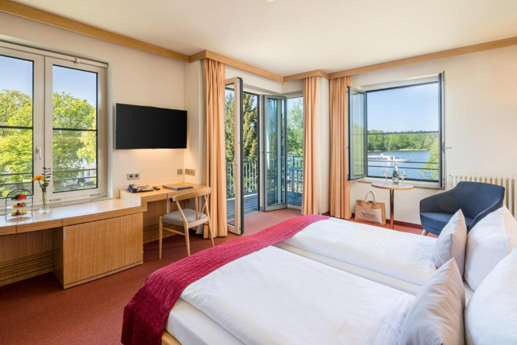 Seehotel Rheinsberg 9/45