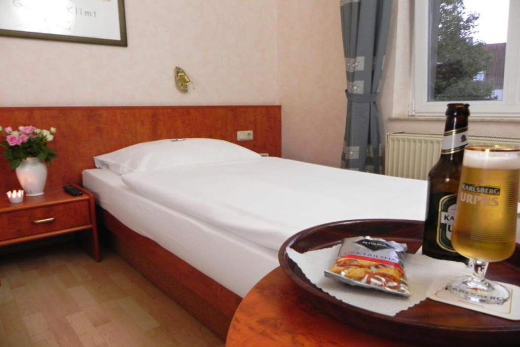 Bahnhof Hotel Saarlouis 6/33