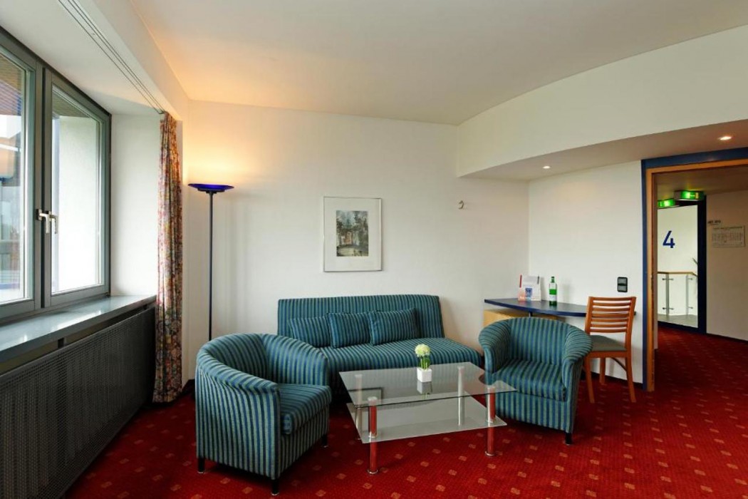 Carat Hotel 9/52