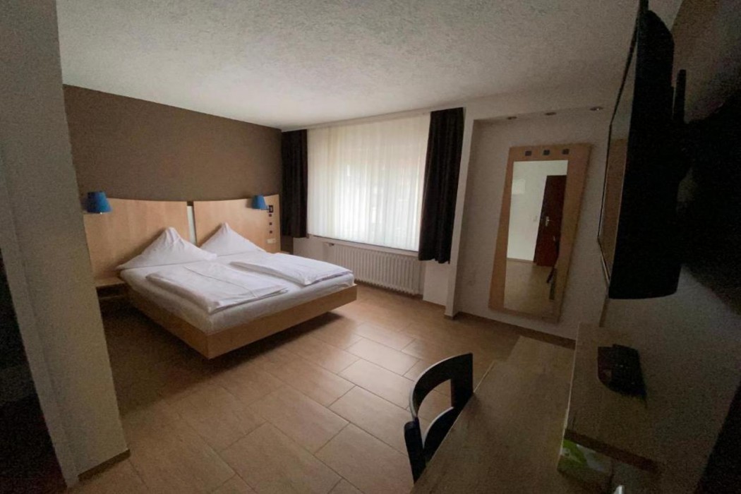 Frohnhauser Hof Hotel 10/42