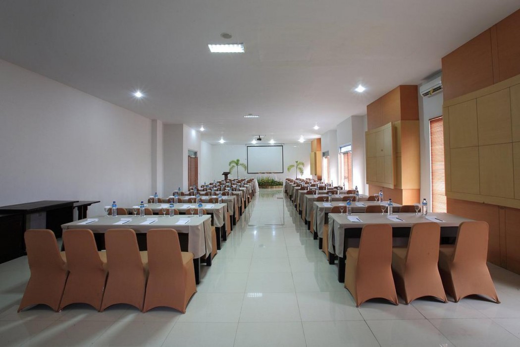 Sapadia Hotel & Convention Narmada 10/20