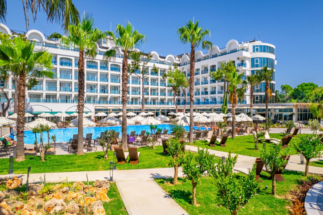 Berry Blue Hotel
