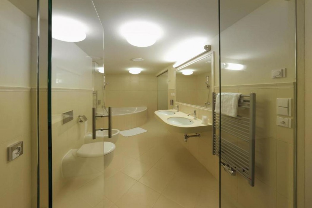 Esmarin Wellness Hotel 9/46
