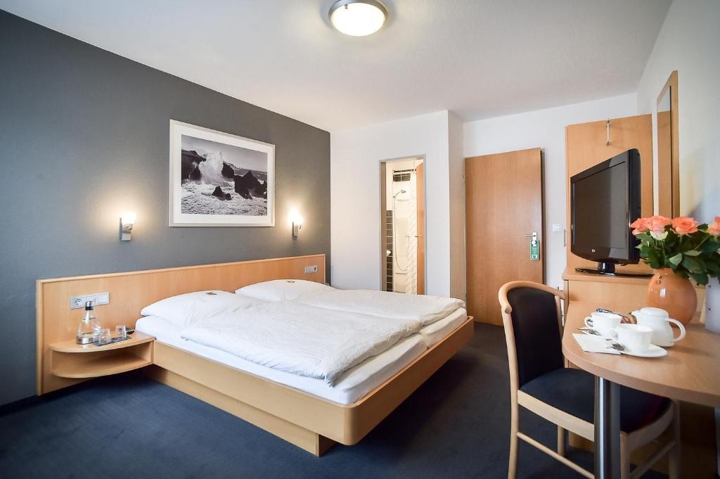 Hotel Mautner Airport und Messehotel 9/25