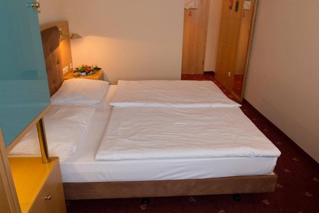 Ringberg Hotel 12/64