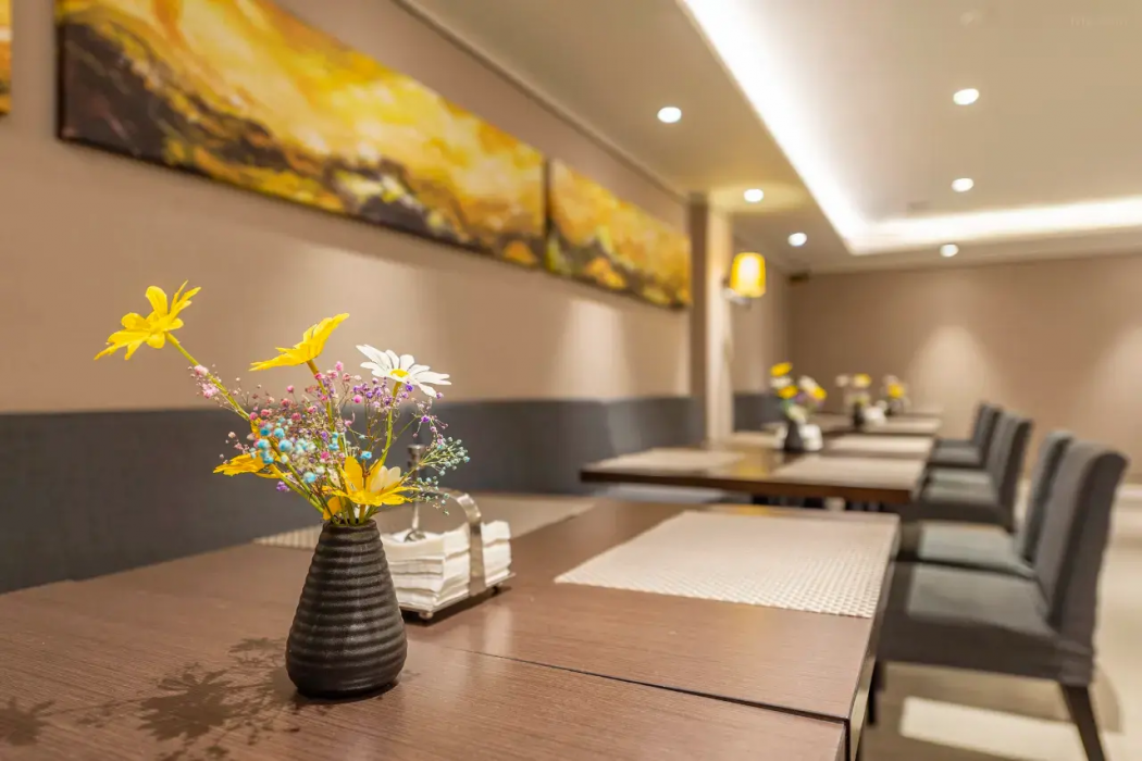 Homeinn Plus (Beijing Guomao) 30/37