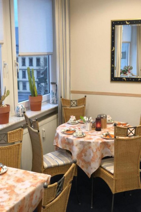 Hotel Peterchens Mondfahrt 8/36