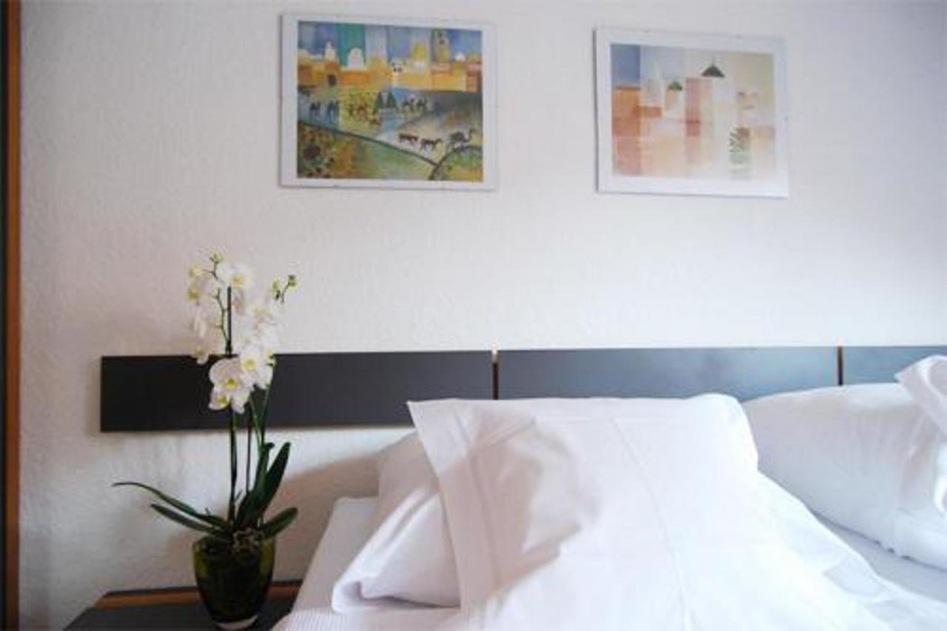 Central Hotel Gottingen 6/28