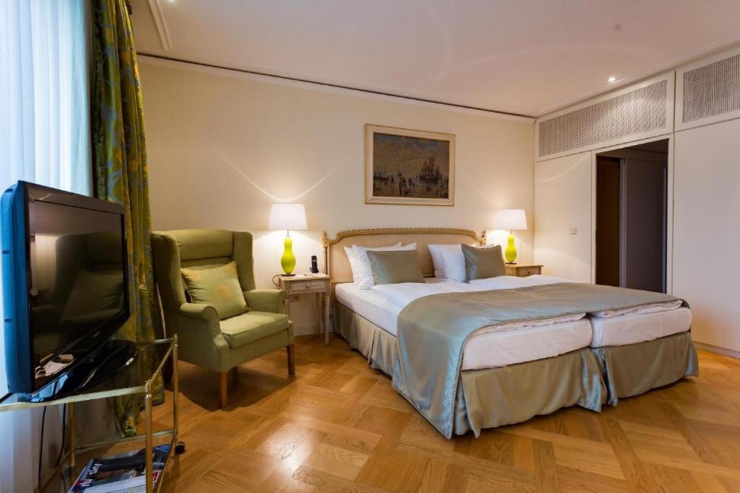 Parkhotel Guetersloh 10/57