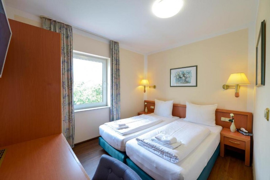 Hotel Opal 13/60