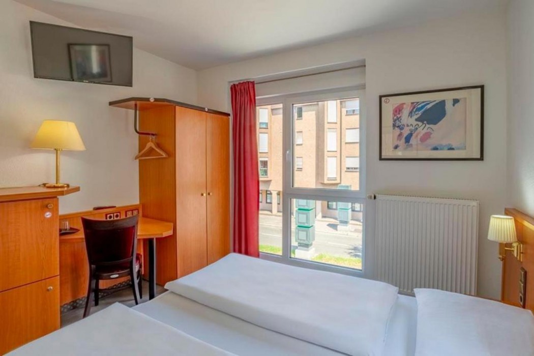 Heilbronner Hotel am Schonen Theater 16/42