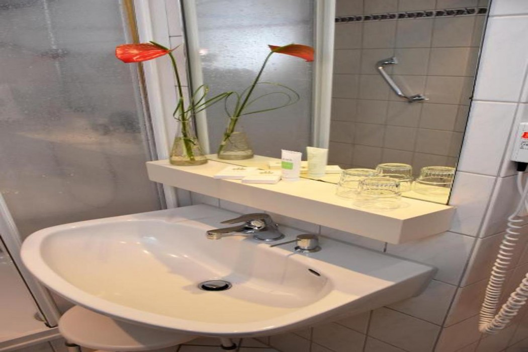 Seehotel Fahrhaus 11/36
