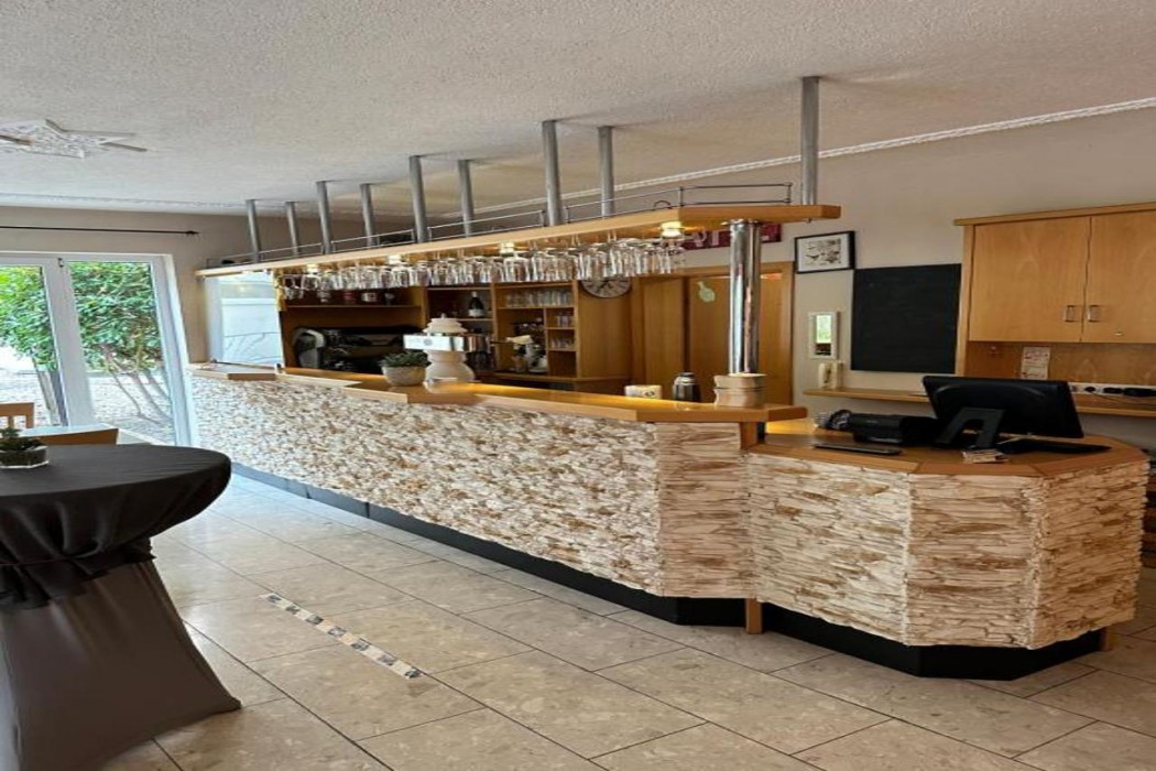 Hotel Rosengarten 37/64