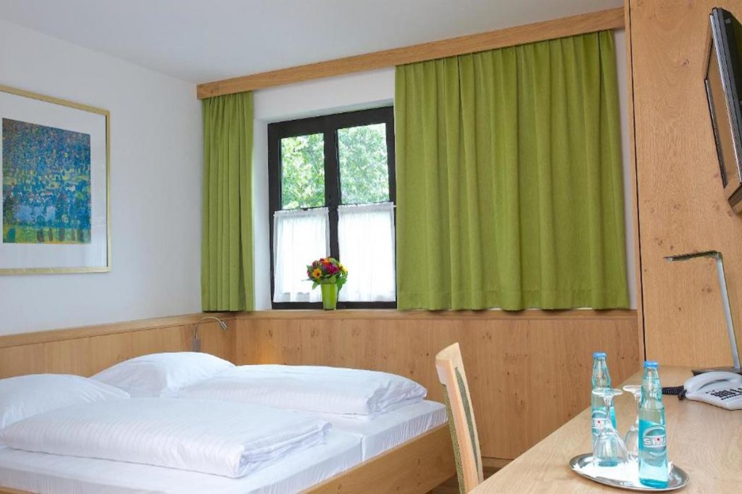 Hotel Gasthof zur Muhle 17/66