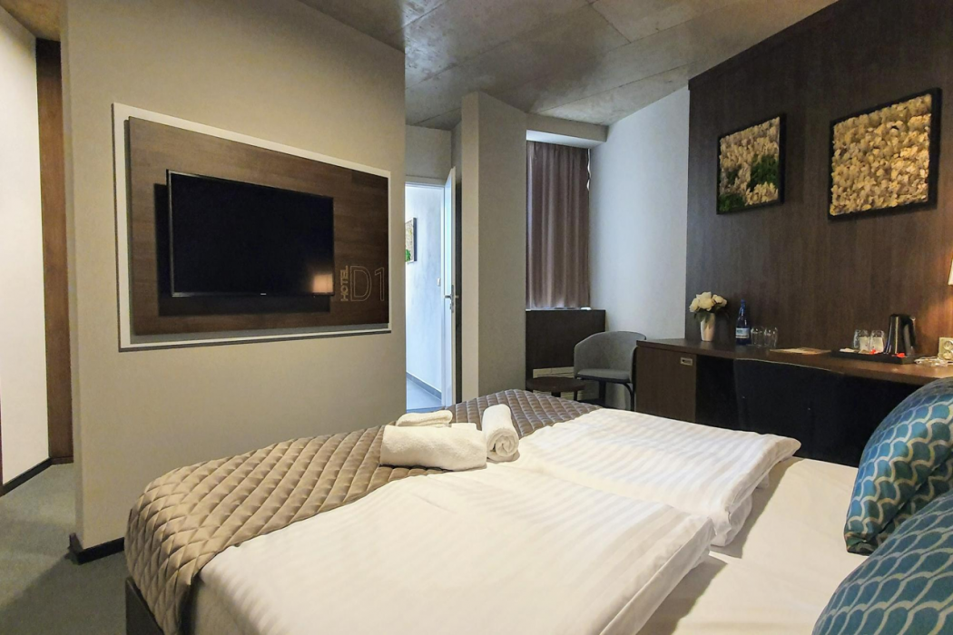 Hotel D1 13/64