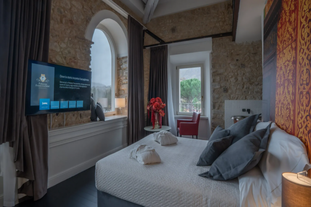 Room at Palazzo Franceschini, CASCIA