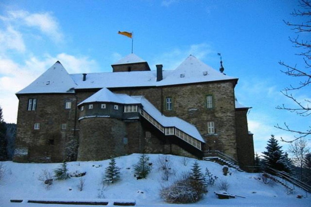 Hotel und Restaurant Burg Schnellenberg 1/54