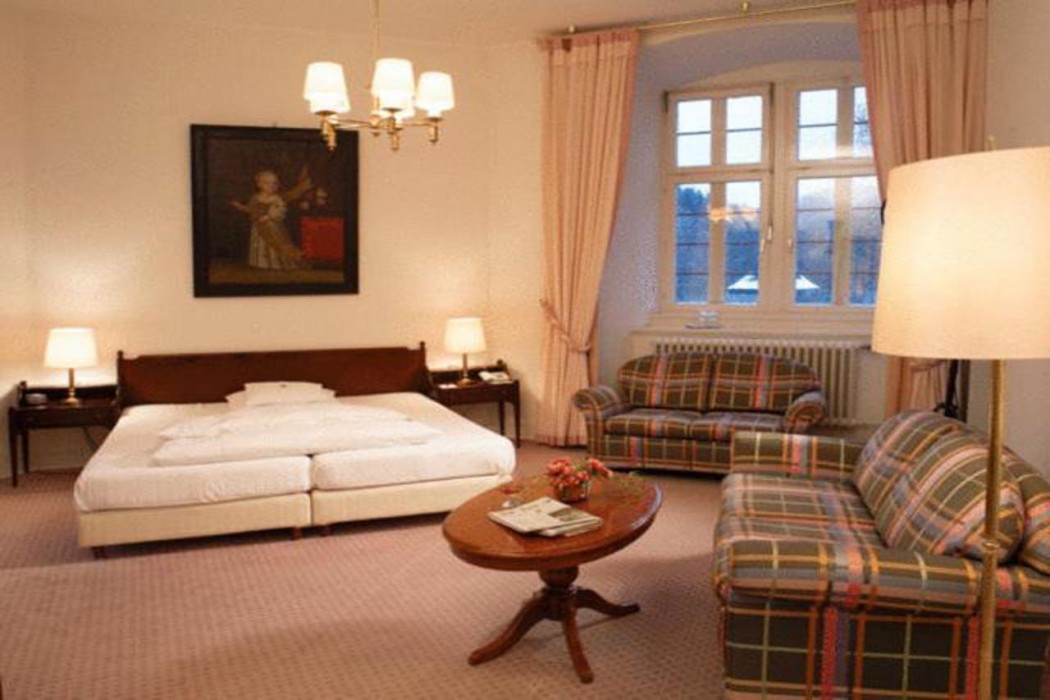 Hotel und Restaurant Burg Schnellenberg 9/54