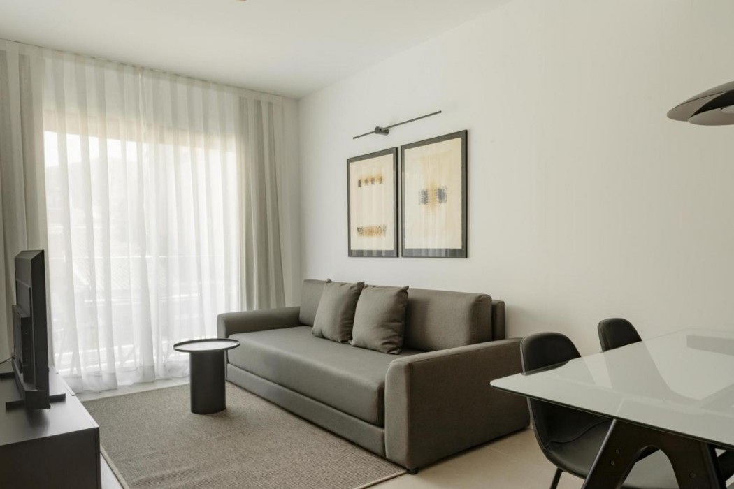 Europa Apartment 18/50