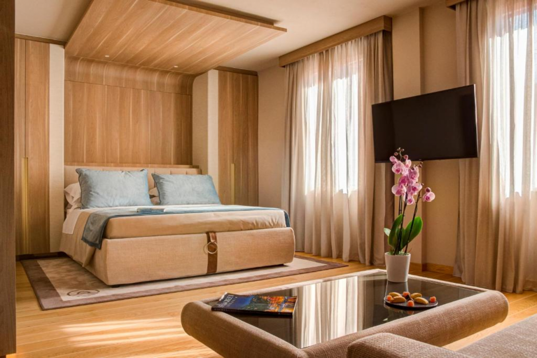 Miramare Suites 7/42
