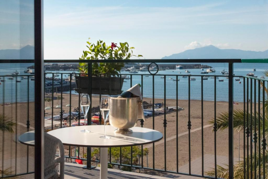 Miramare Suites 25/42