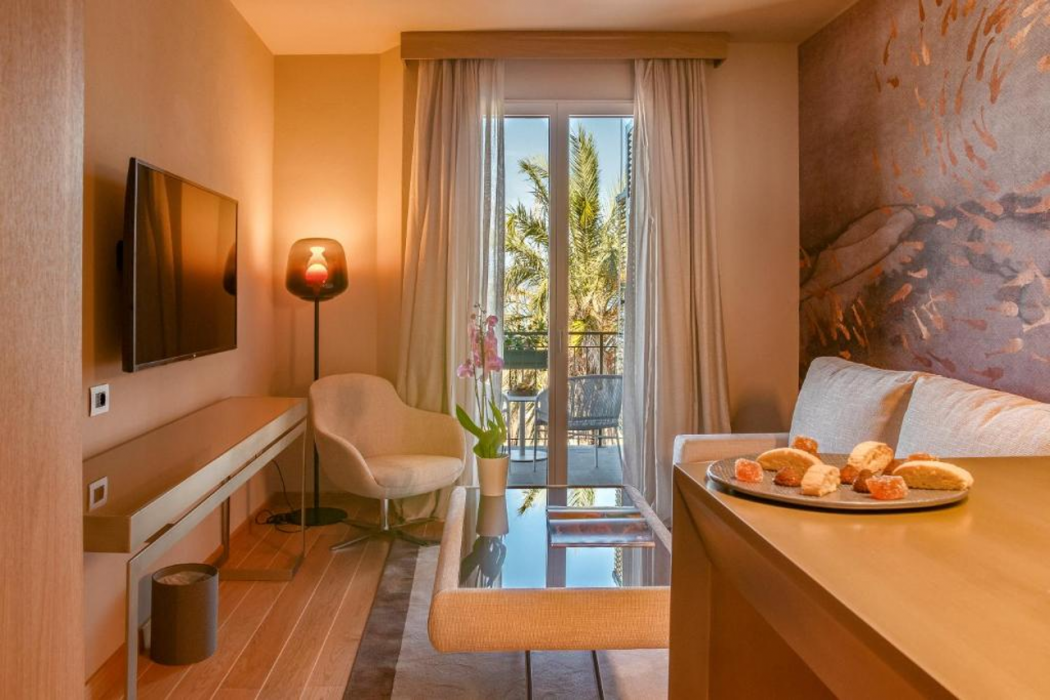 Miramare Suites 10/42
