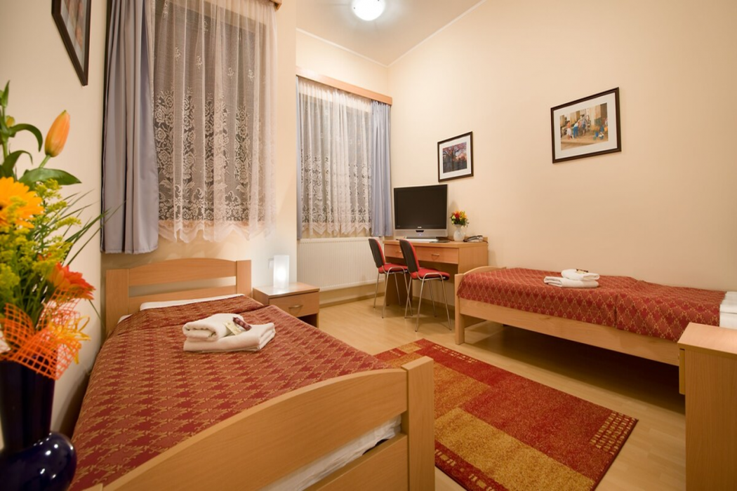 Grand Hotel 12/55