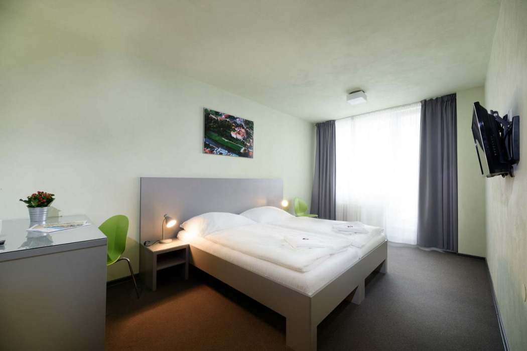 Hotel Atom Trebic 12/65