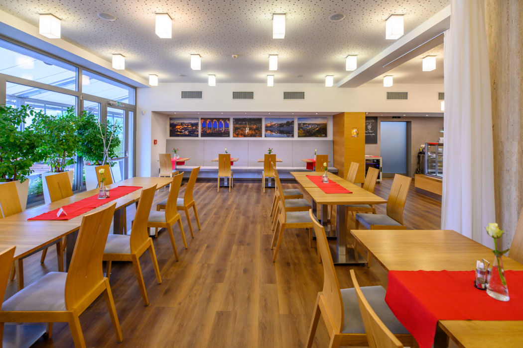 Hotel Atom Trebic 35/65