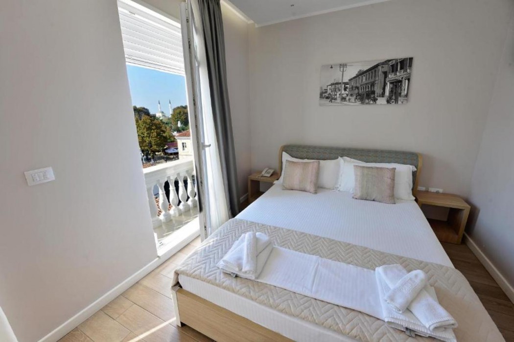 Alis Hotel 13/54