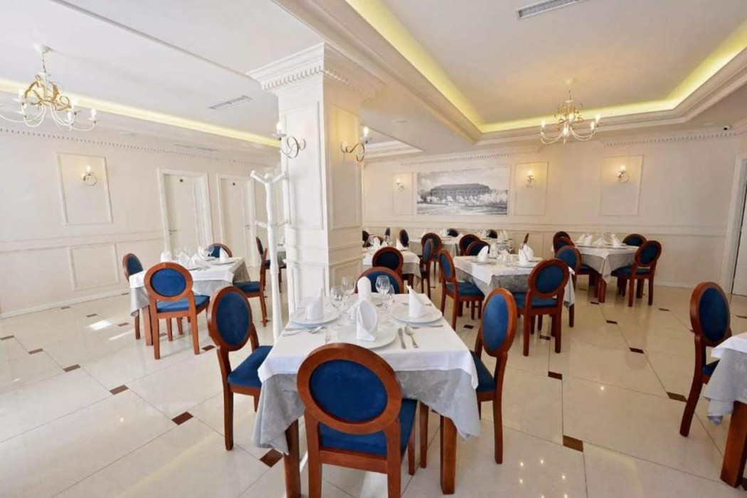 Alis Hotel 35/54