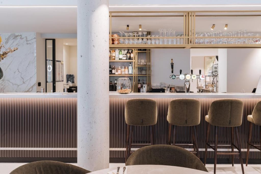 The CORNR Hotel 47/69